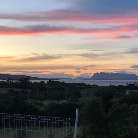 Дом отдыха Vista Mare Con Piscina A - Baia Sant'anna