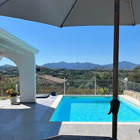 Дом отдыха Vista Mare Con Piscina A - Baia Sant'anna